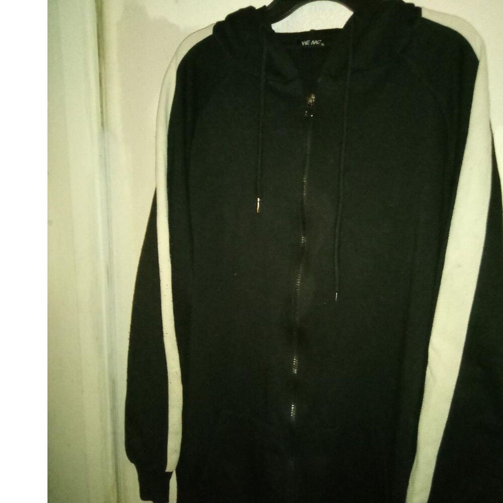 Men's Zip Up WE MC Jogger Black and White Hoodie Sweater Jacket size XL .....B5